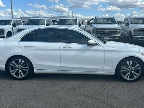 Used 2018 Mercedes-Benz C 300 Sedan image 2