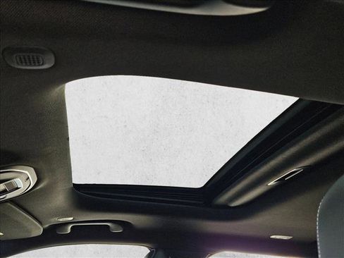 New 2025 Jeep Grand Cherokee L Altitude image 17