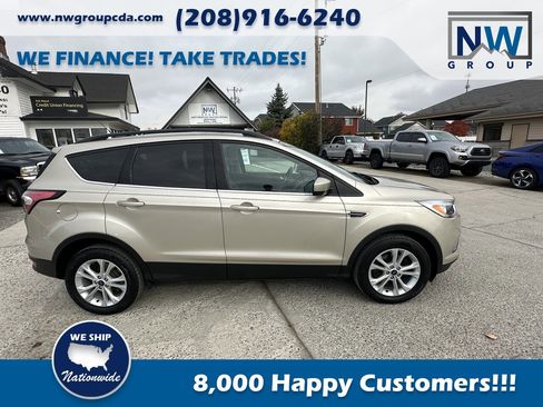 Used 2018 Ford Escape SE image 4