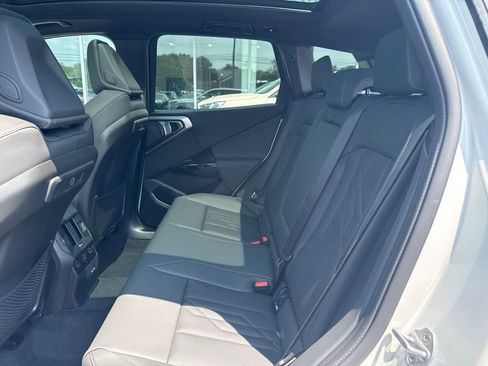 Used 2026 BMW X3 xDrive30i w/ Convenience Package AWD/4WD image 16