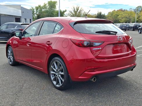 Used 2018 MAZDA MAZDA3 Touring image 4