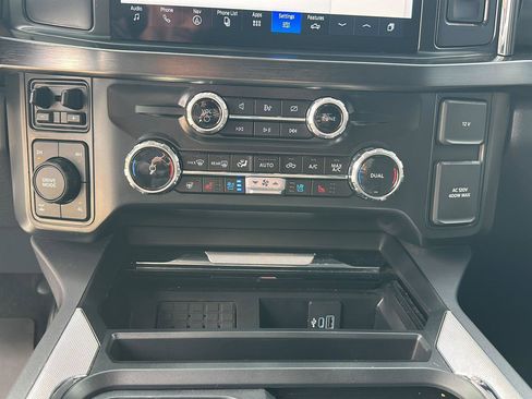 Certified 2024 Ford F250 Lariat w/ Sport Appearance Package image 18