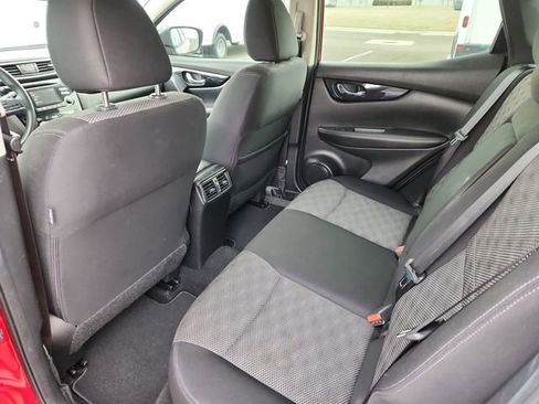 Used 2017 Nissan Rogue Sport SV image 27