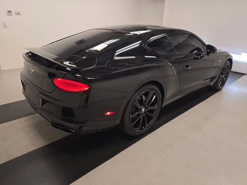Used 2020 Bentley Continental GT image 4