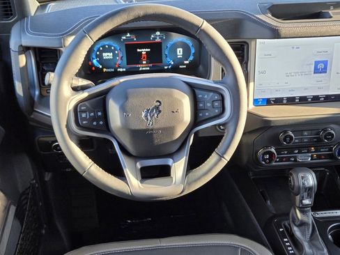 New 2025 Ford Bronco Outer Banks image 8