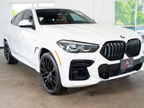 Used 2022 BMW X6 xDrive40i w/ M Sport Package AWD/4WD image 7