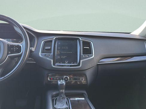 Used 2019 Volvo XC90 T6 Momentum w/ Advanced Package AWD/4WD image 10