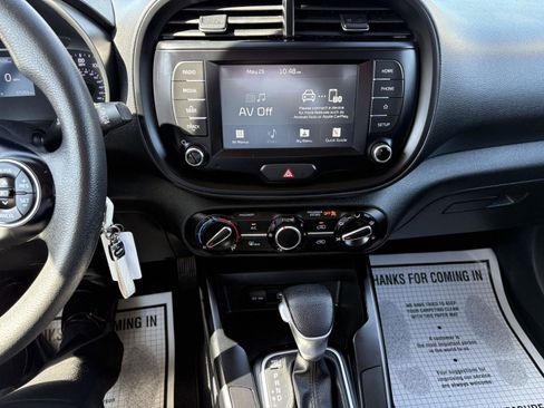 Used 2021 Kia Soul S FWD image 14