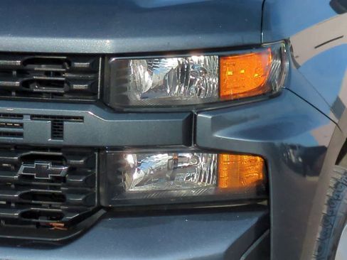 Used 2021 Chevrolet Silverado 1500 Custom w/ LPO, Dark Essentials Package image 11