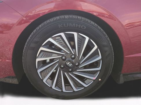 New 2026 Hyundai Sonata Limited FWD image 11