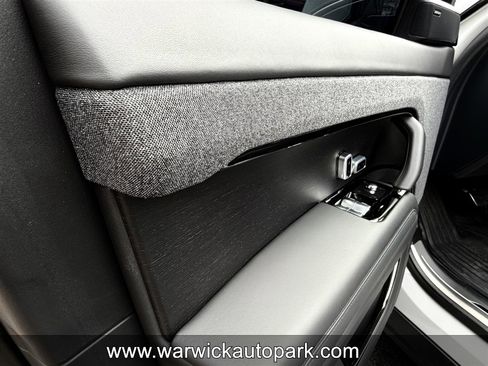 Used 2025 Land Rover Range Rover Sport Dynamic SE image 20