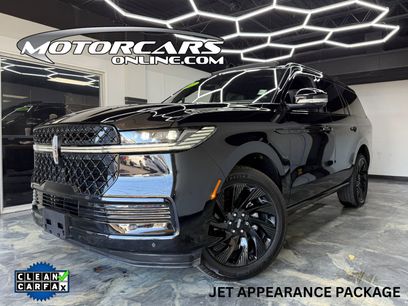 Used 2025 Lincoln Navigator Reserve w/ Jet Appearance Package