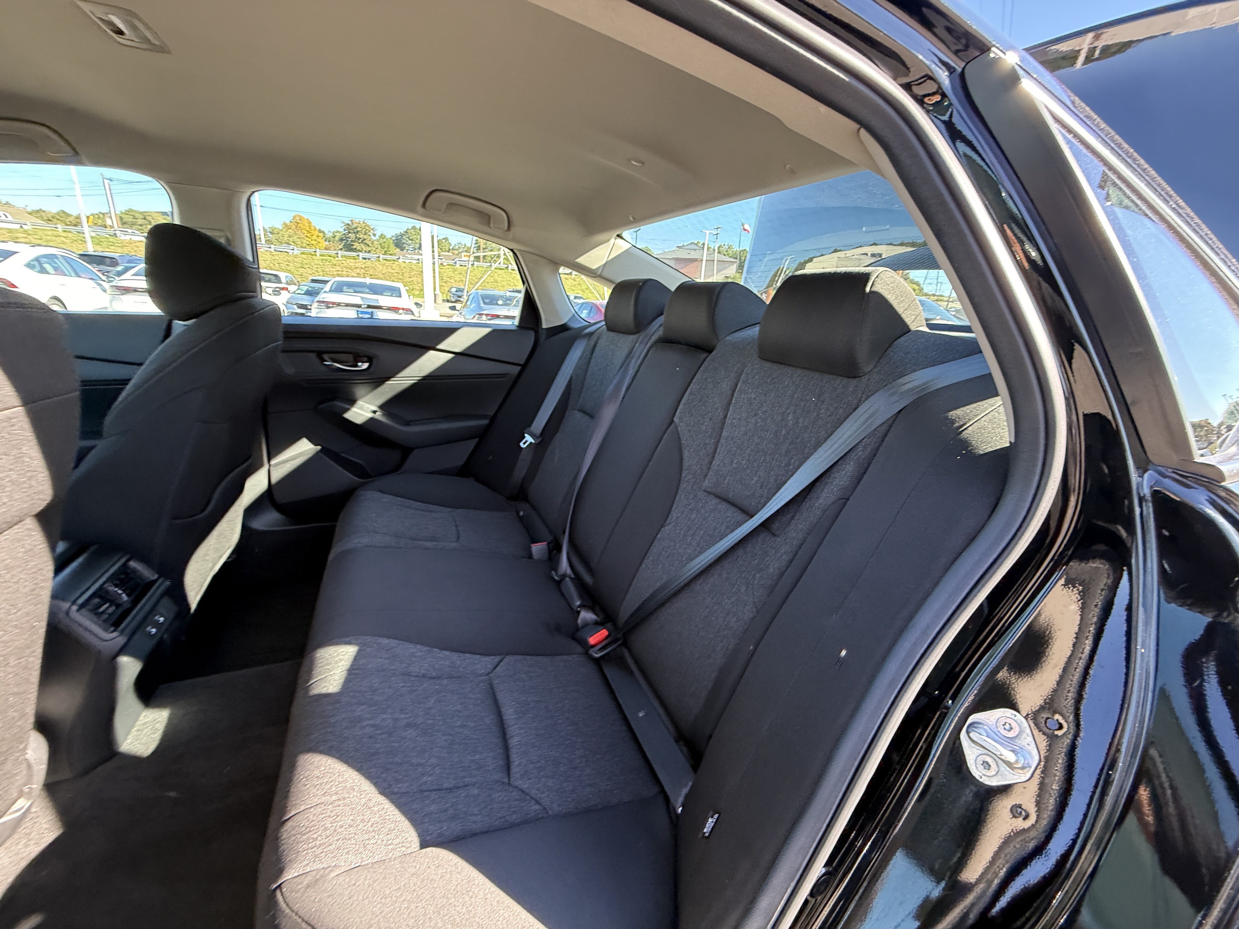 Certified 2025 Honda Accord LX image 31