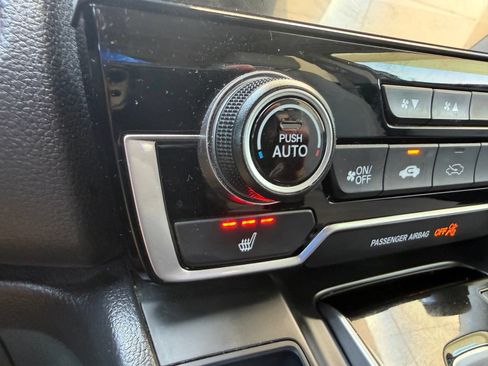 Used 2017 Honda CR-V Touring image 20