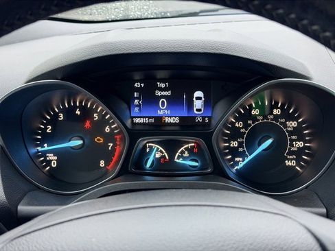 Used 2018 Ford Escape SEL w/ SEL Sport Appearance Package image 8