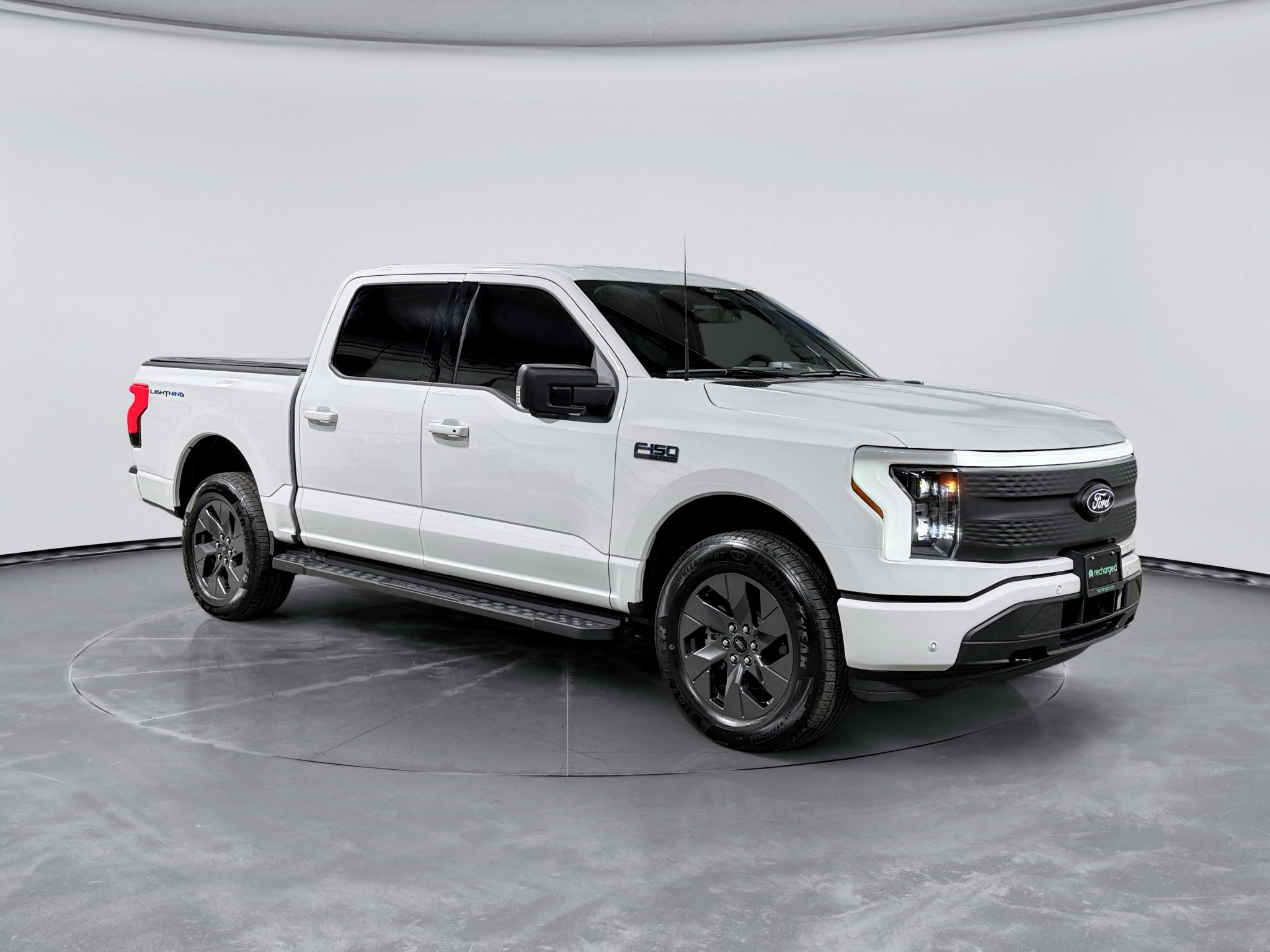 Used 2025 Ford F150 Lightning Flash AWD/4WD image 4