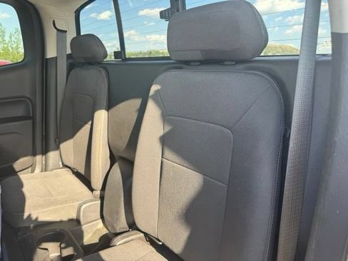 Used 2016 Chevrolet Colorado LT w/ LT Convenience Package AWD/4WD image 17