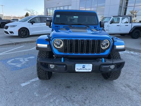 Used 2024 Jeep Wrangler Unlimited Rubicon 4xe image 5