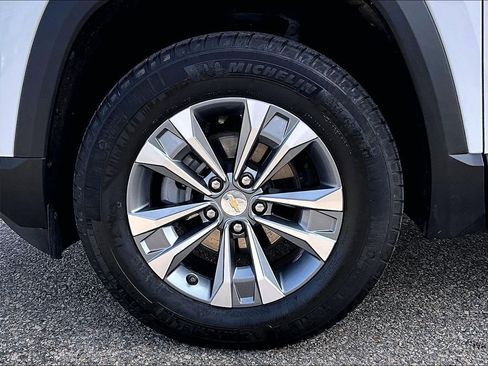 Used 2025 Chevrolet Equinox LT AWD/4WD image 7