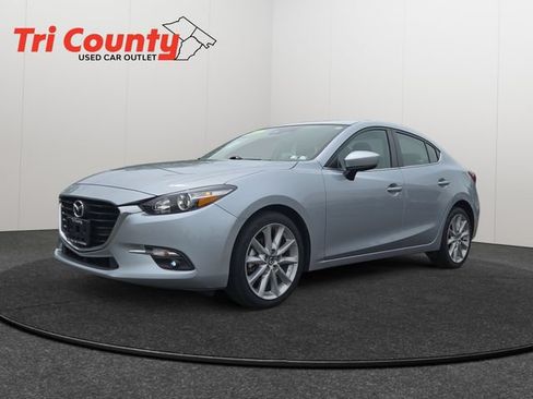 Used 2017 MAZDA MAZDA3 Grand Touring FWD image 3