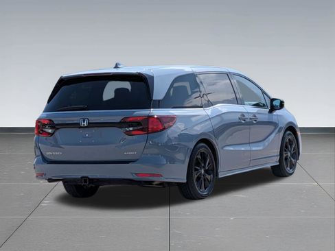 Certified 2023 Honda Odyssey Sport image 5