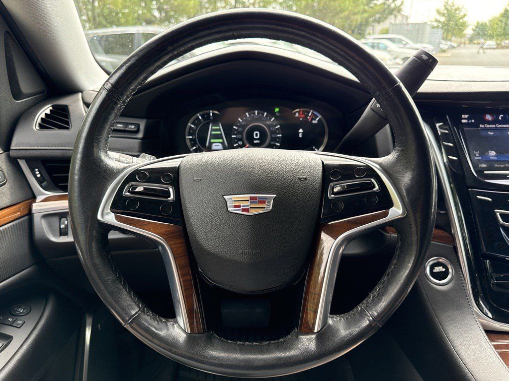 Used 2020 Cadillac Escalade Luxury AWD/4WD image 19