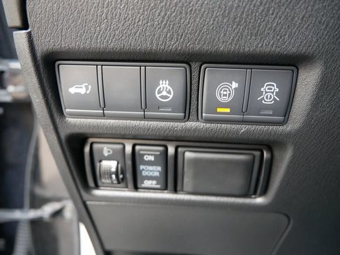 Used 2019 Nissan Armada Platinum w/ Captain's Chairs Package AWD/4WD image 30