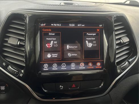 Used 2019 Jeep Cherokee Limited AWD/4WD image 42