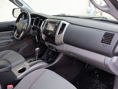 Used 2013 Toyota Tacoma 4x4 Double Cab w/ SR5 Pkg image 31