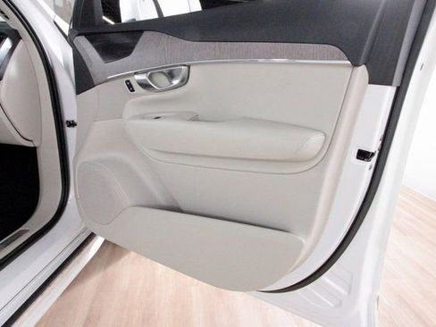 Used 2023 Volvo XC90 T8 Plus w/ Protection Package Premier image 20