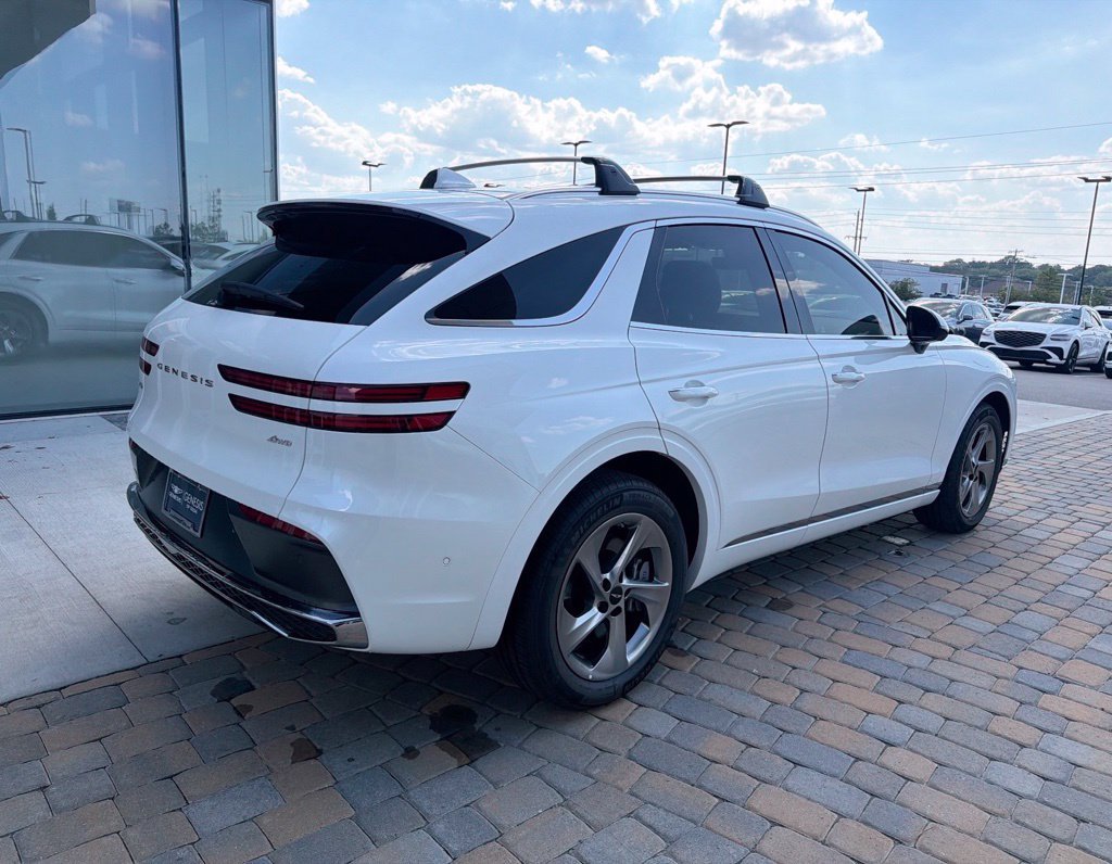 Used 2026 Genesis GV70 2.5T Advanced AWD/4WD image 17
