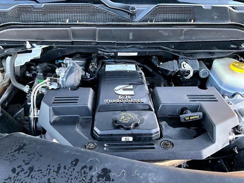 Used 2022 RAM 2500 Tradesman w/ Chrome Appearance Group image 29
