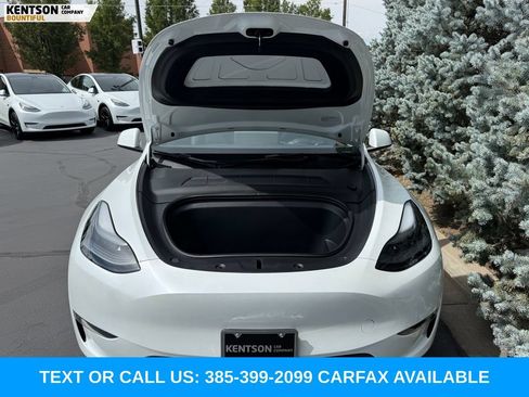 Used 2024 Tesla Model Y Long Range AWD/4WD image 30