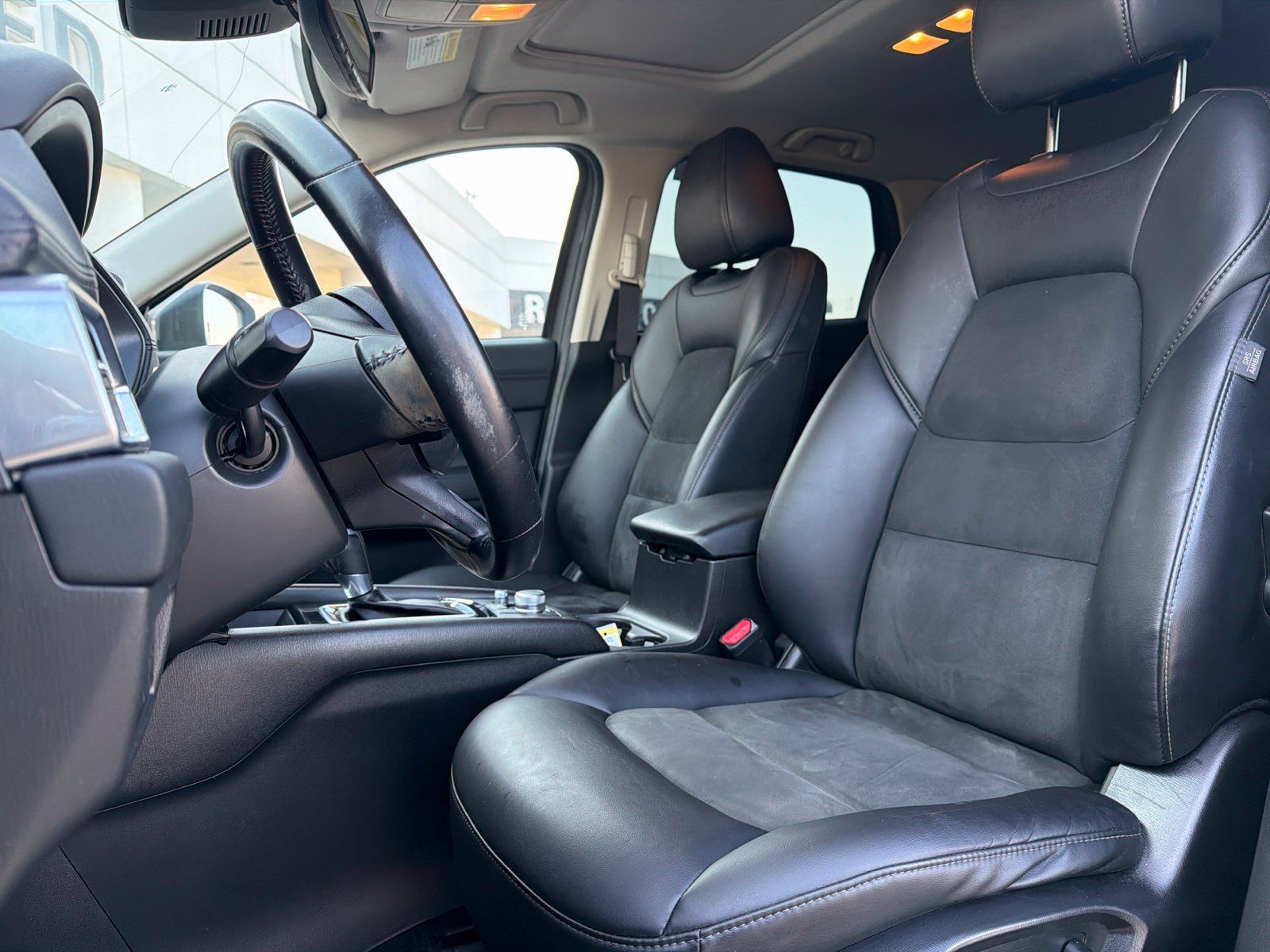 Used 2019 MAZDA CX-5 Touring FWD image 8