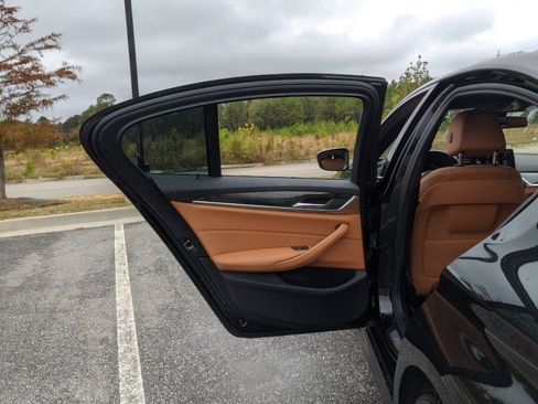 Used 2023 BMW 530i w/ M Sport Package image 53