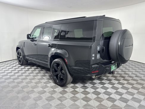 New 2026 Land Rover Defender 130 X-Dynamic SE AWD/4WD image 3