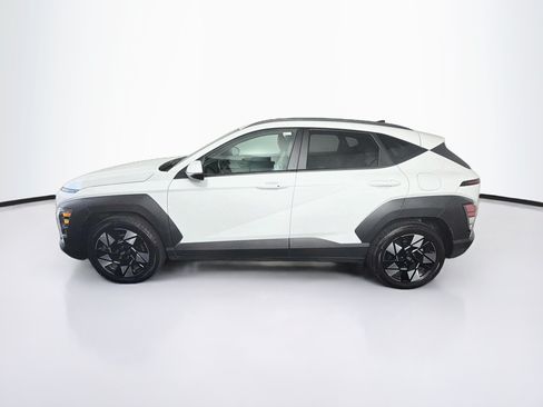 Used 2025 Hyundai Kona SEL FWD image 4