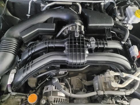 Used 2019 Subaru Impreza 2.0i Premium image 30