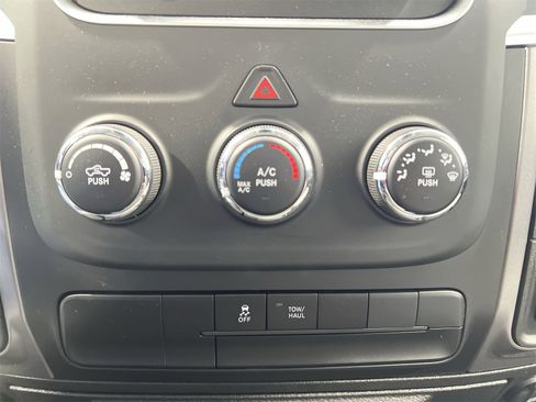 Used 2023 RAM 1500 Classic SLT image 18