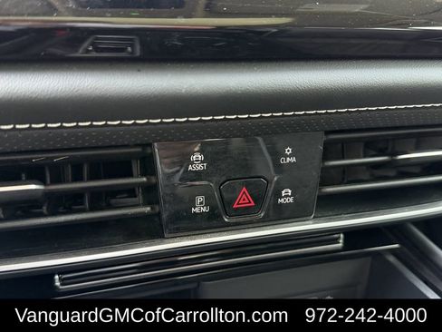 Used 2024 Volkswagen Atlas SEL Premium R-Line image 21