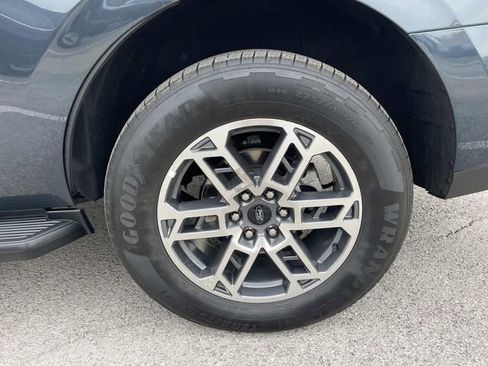 Certified 2025 Ford Expedition Active image 11
