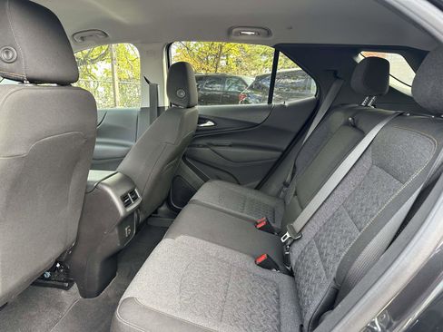 Used 2022 Chevrolet Equinox LT image 11