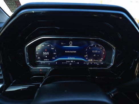 Used 2024 Chevrolet Silverado 3500 LT AWD/4WD image 15