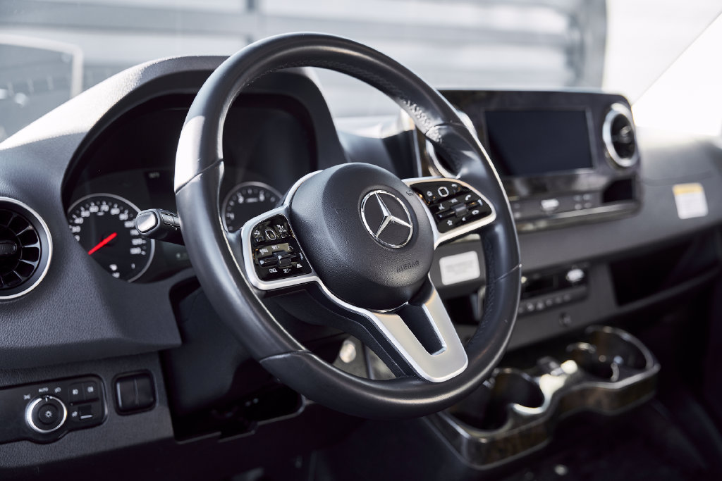 Used 2019 Mercedes-Benz Sprinter 144 image 39