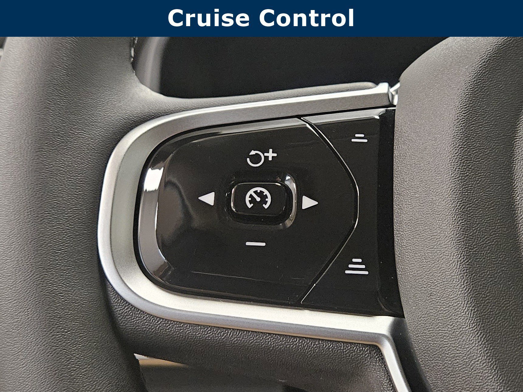New 2026 Volvo XC90 T8 Plus w/ Protection Package AWD/4WD image 37