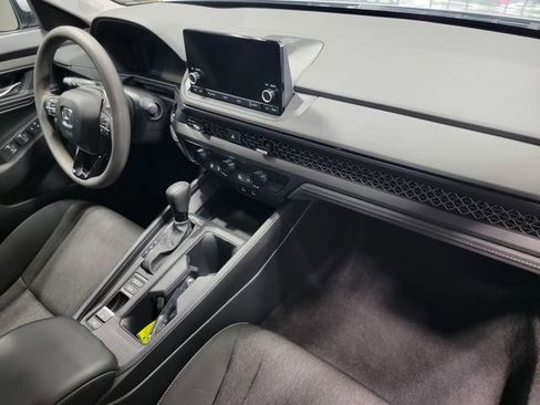 Used 2023 Honda Accord EX image 17