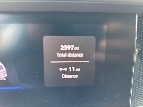 Used 2026 Volkswagen Tiguan SE R-Line image 10