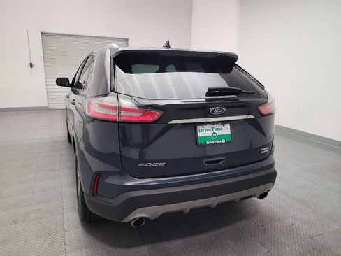 Used 2019 Ford Edge SEL FWD image 6