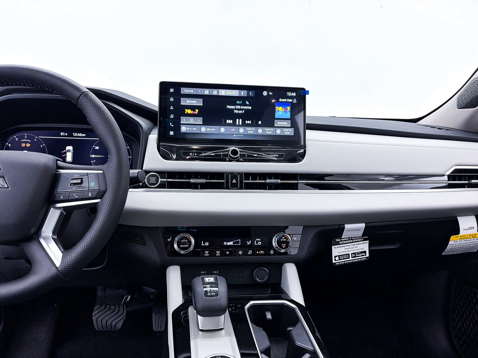 Used 2026 Mitsubishi Outlander SE FWD image 16