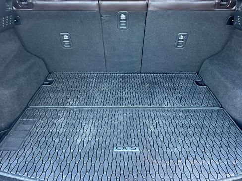 Used 2024 MAZDA CX-5 Signature image 16